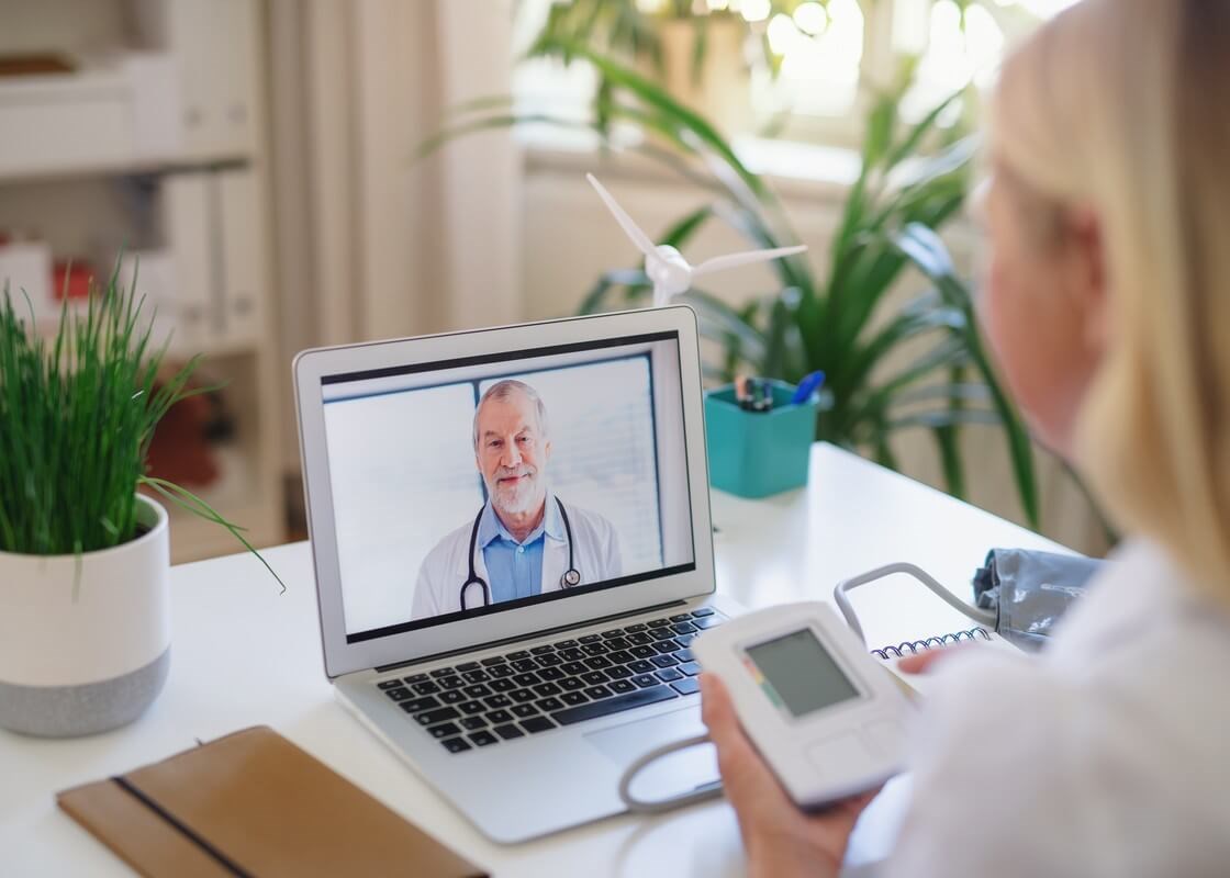 woman consulting to doctor